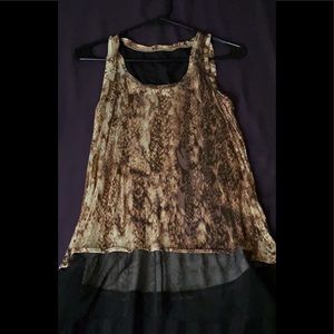 xs size Jennifer Lopez brand sleeveless blouse